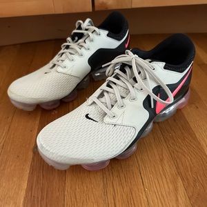 Nike Air VaporMax Running Shoes Men Size 10 Athletic Casual Hot Punch-Light Bone